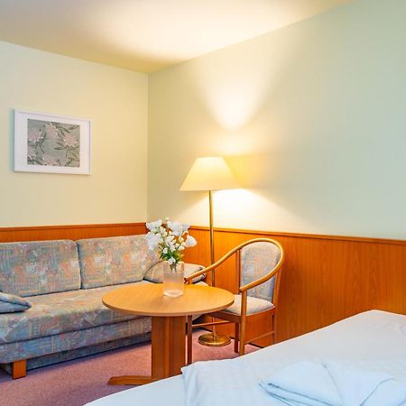Waldhotel Schoeneiche -Self Check-In- Экстерьер фото
