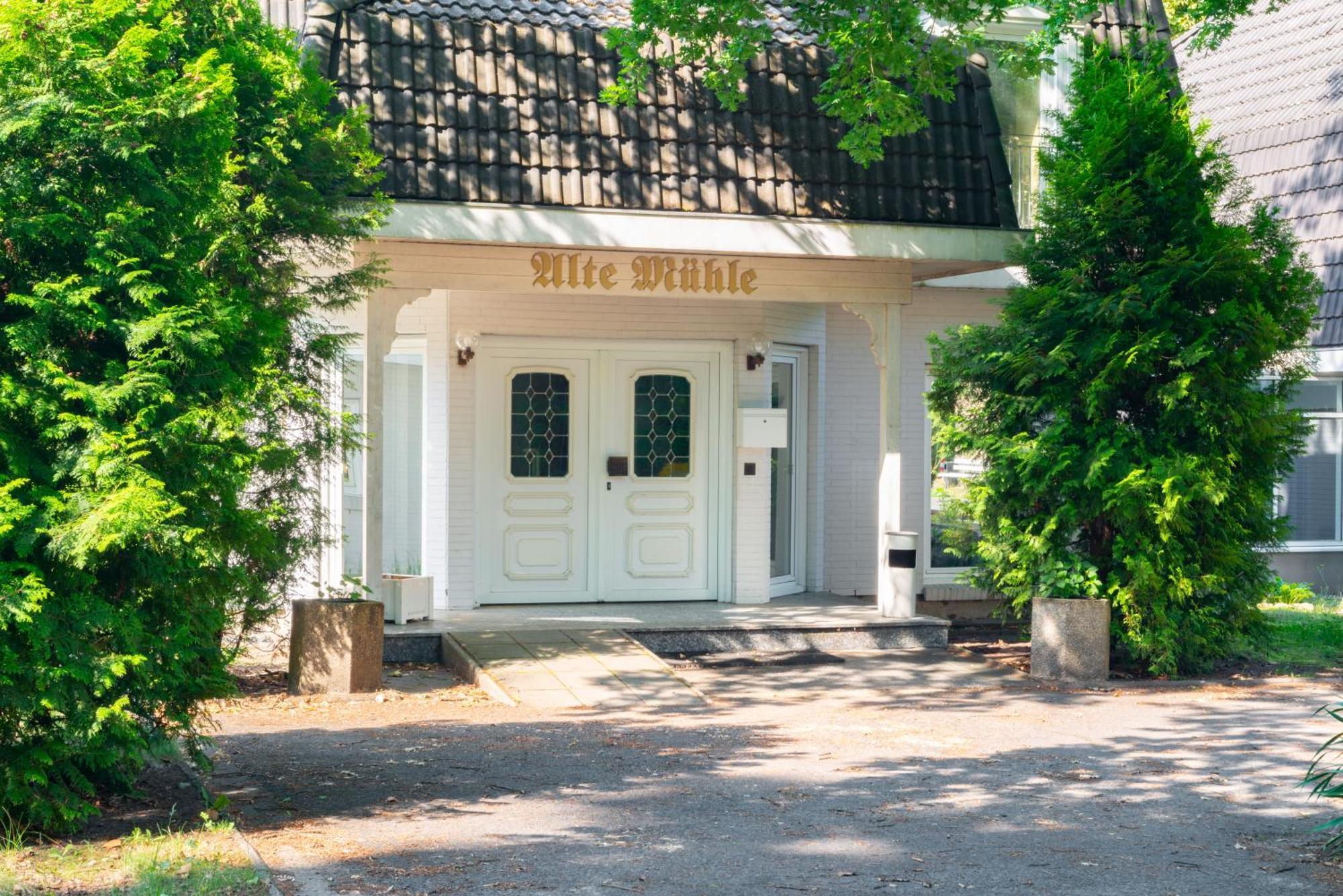 Waldhotel Schoeneiche -Self Check-In- Экстерьер фото